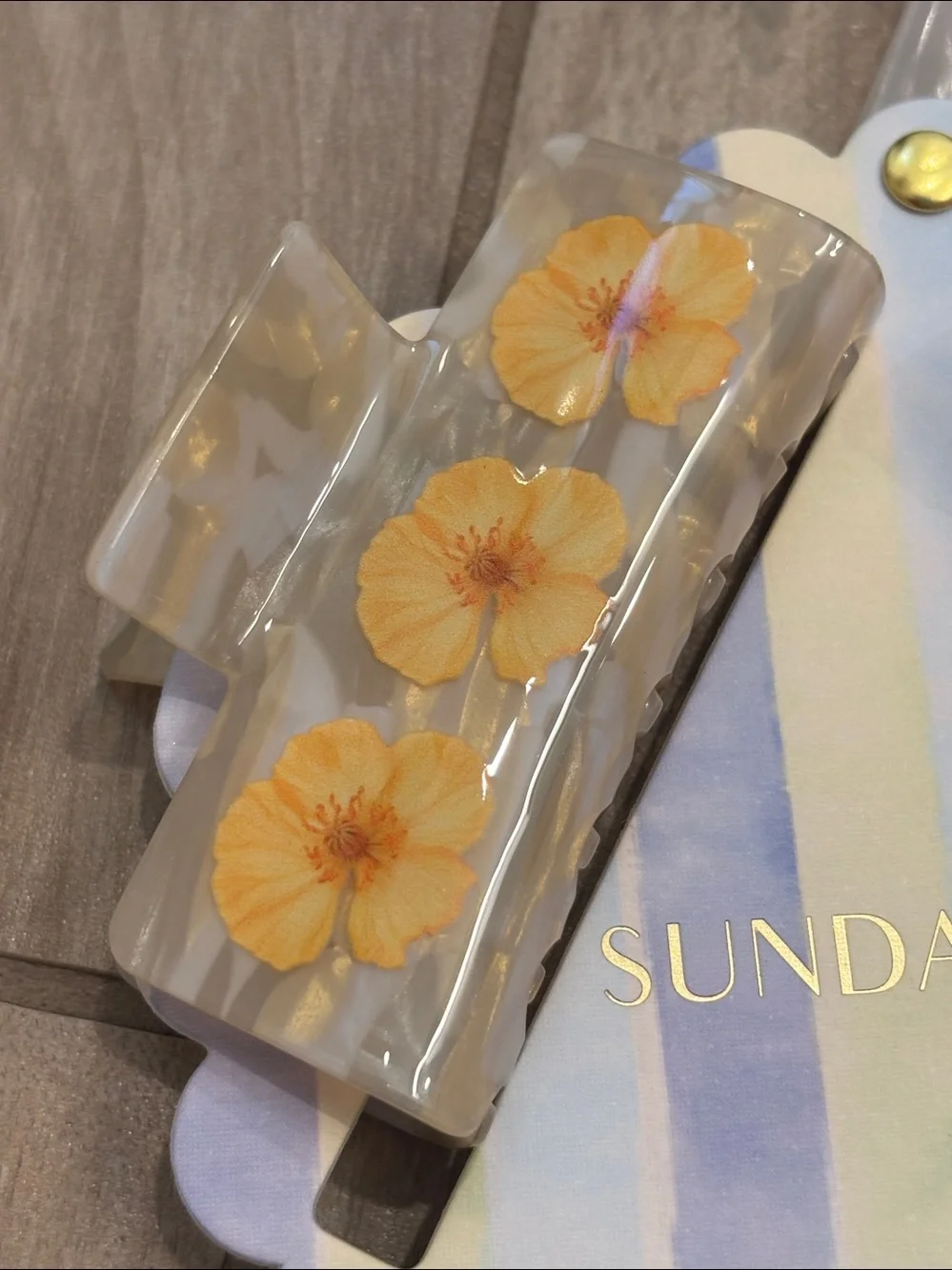 NWT Sunday State tropical Floral Hair Claw Clip set of 3 - Blue, yellow, pink